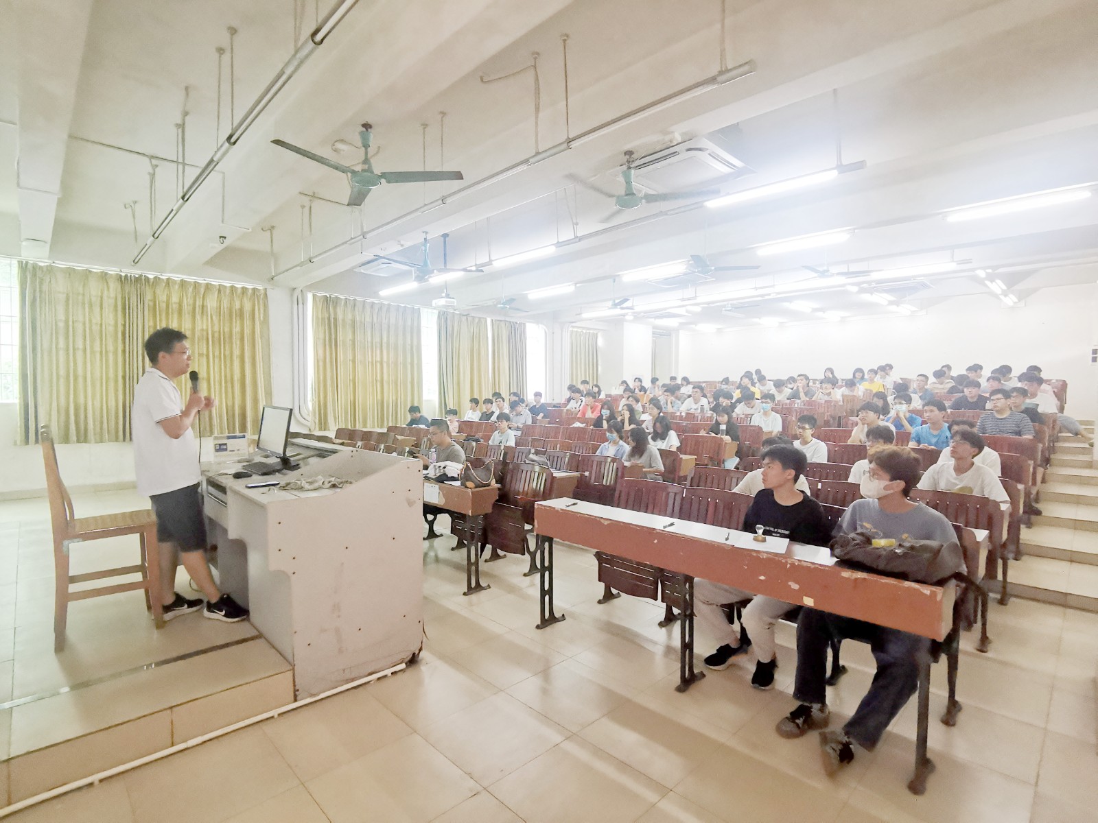 《粤嵌教育》广东培正学院数据科学与计算机学院开展粤嵌众创空间项目沙龙分享讲座